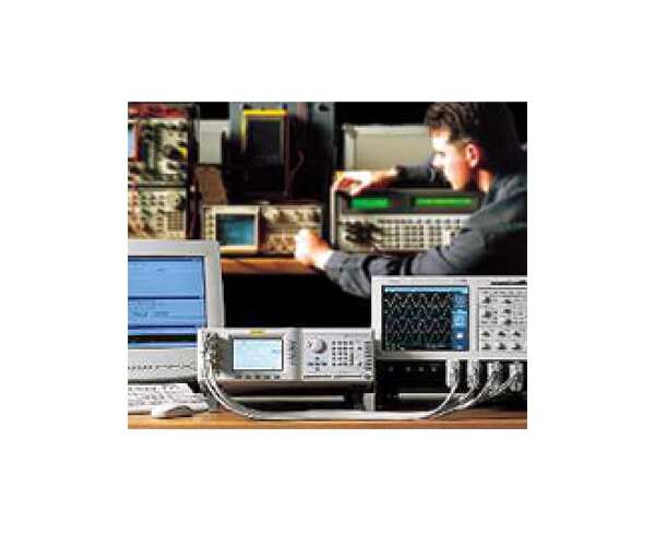 FCAL-9500B/3200 - высокоэффективная рабочая станция Fluke для калибровки осциллографа с полосой пропускания 3,2 ГГц