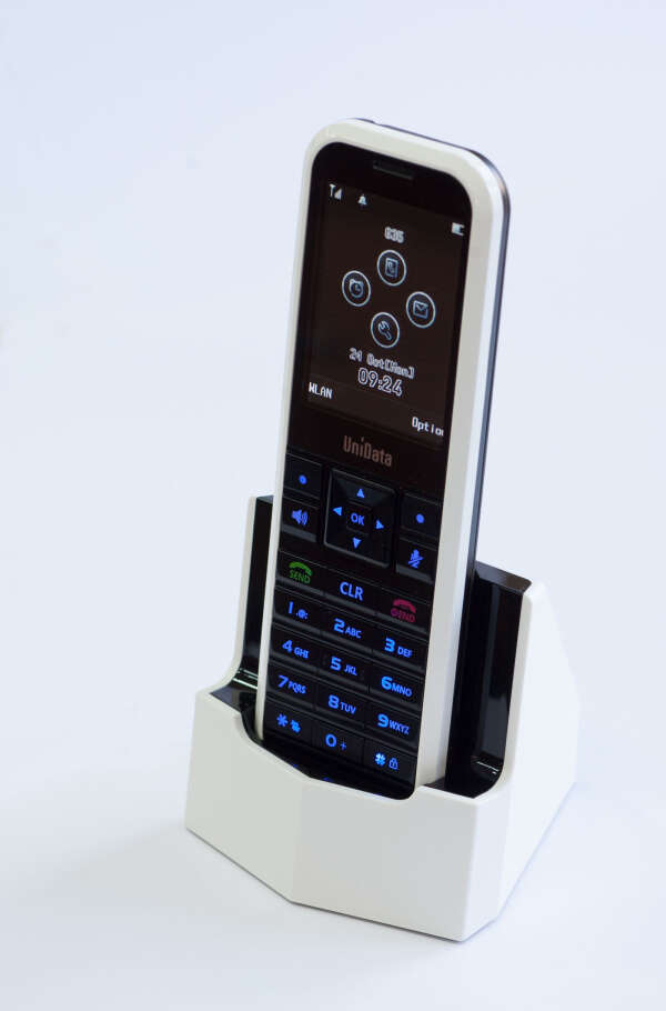 Incom ICW-1000G — Портативный WiFi / SIP телефон (802.11a/b/g/n, 2,4/5 Ггц, роуминг, 100 ч в режиме ожидания)