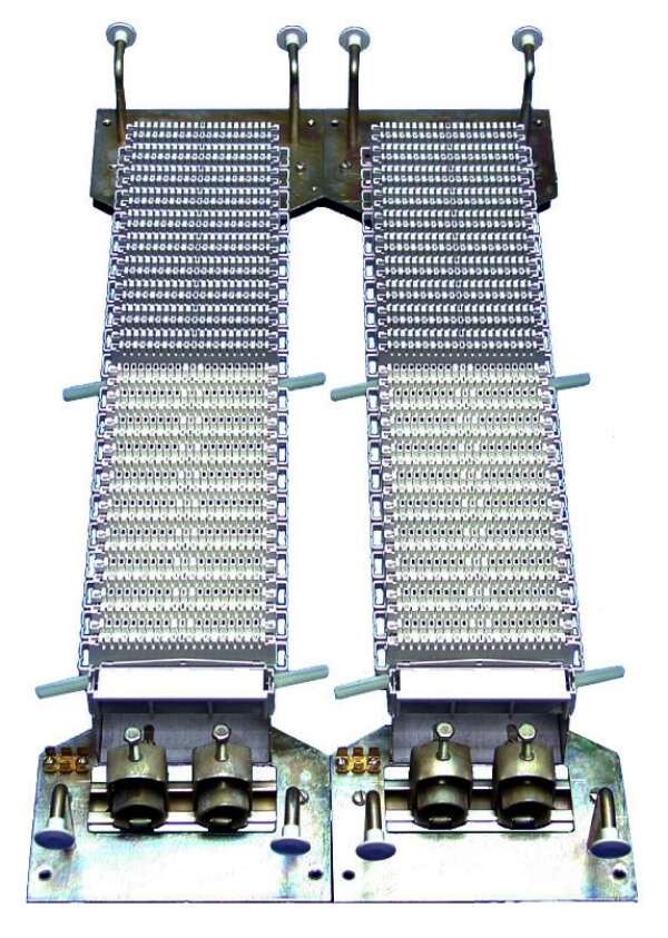 ССКТБ ТОМАСС КНКБ-4/4 - кросс-блок настенный, 1600 пар, 4 ряда/4 яруса, с монтажными хомутами, без плинтов