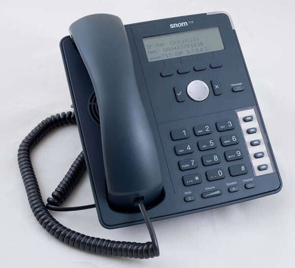 snom 715 - IP-телефон 4-х строчный монохромный дисплей с подсветкой, SIP, русиф., POE, 5 клавиш BLF, без блока питания